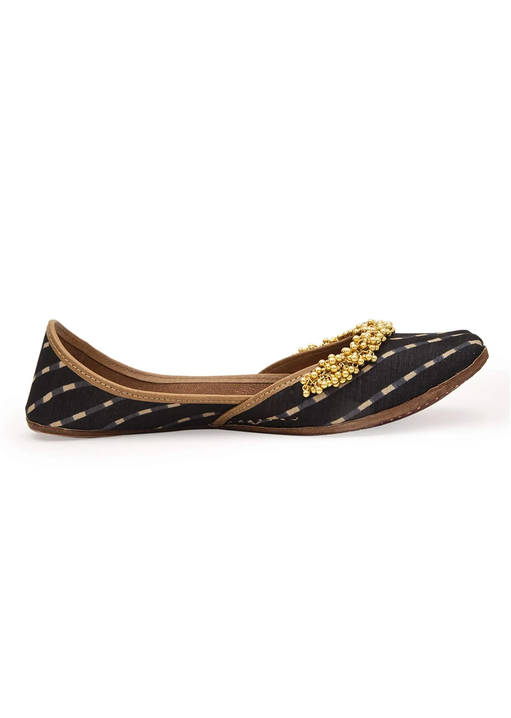 Black Geometric Print Juttis In Silk With Ghungroo Embellishment