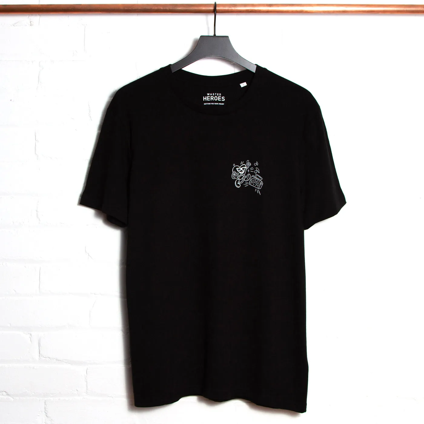 Love Dancing Back Print - Tshirt - Black