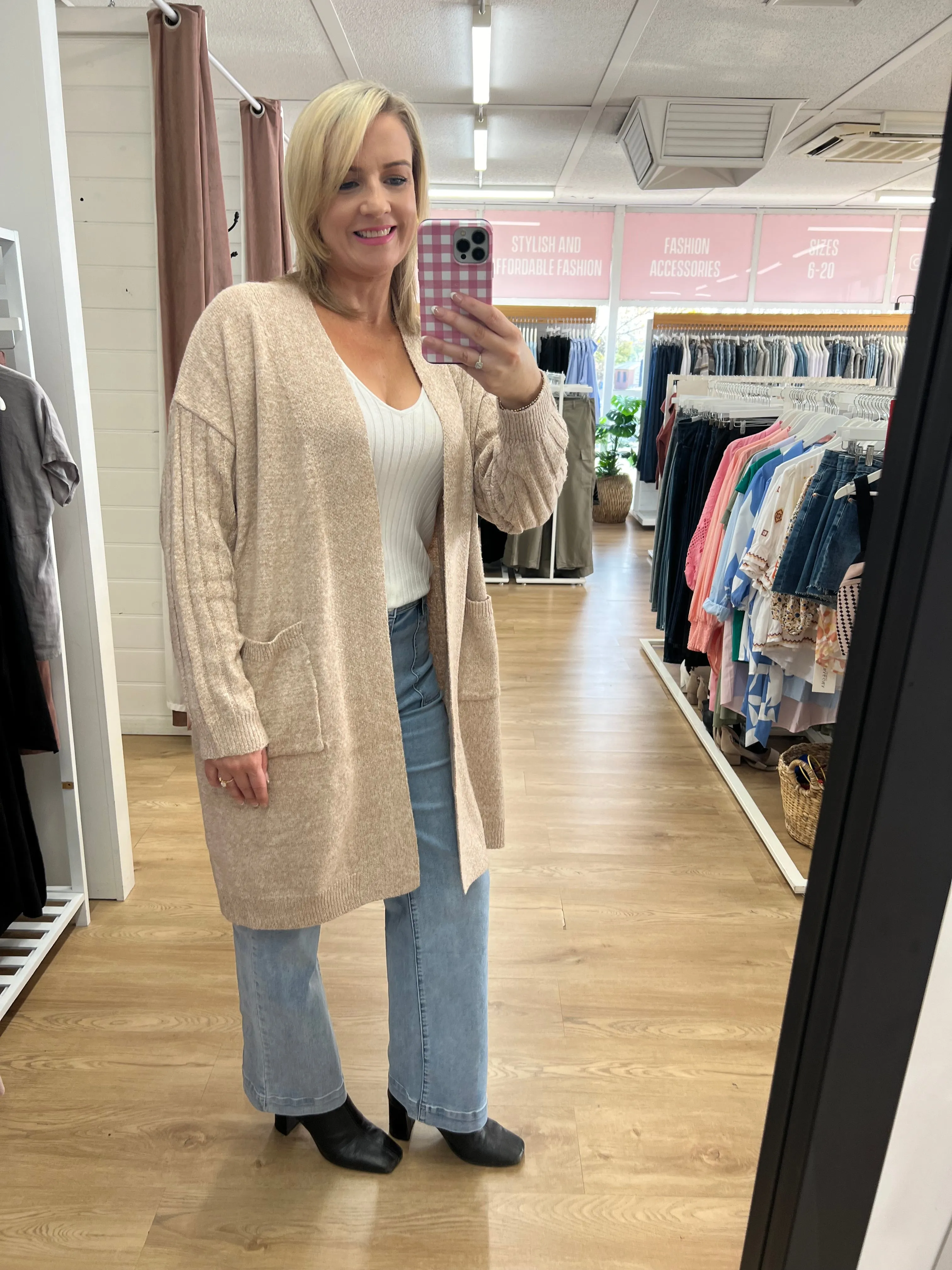 Wendi Cardi ~ Latte